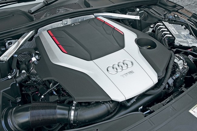 Порция горячего. Audi S5 Coupe