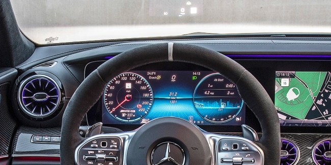 Первым классом. Mercedes AMG GT 4-Door Coupe (X290)
