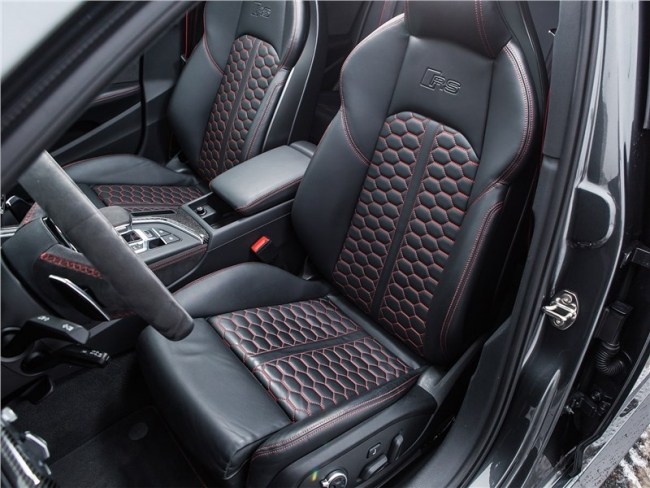 Уроки самообладания вот спортивного универсала. Audi RS4 Avant