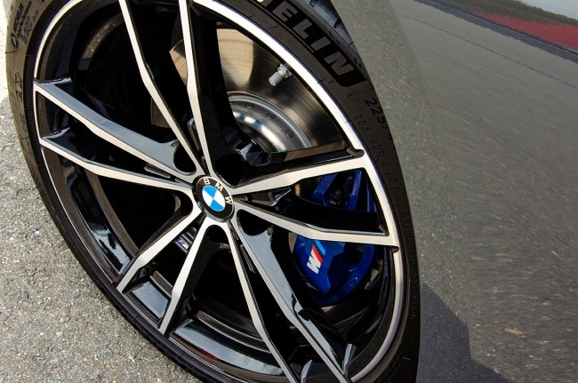 За что можно полюбит и возненавидеть новую «трешку». BMW 3 Series Sedan (G20)