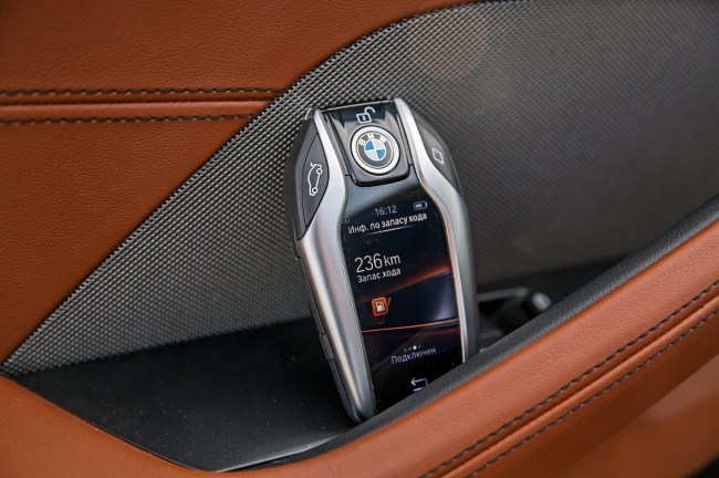 Обнаруживаем туристическое начало в купе. BMW 8 Series Coupe (G15)
