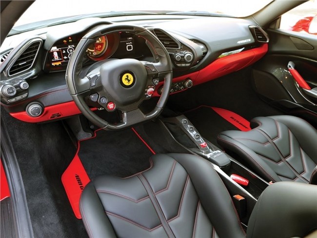 Сила притяжения. Ferrari 488 GTB