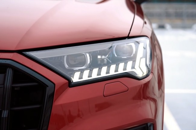 Audi SQ7 фары