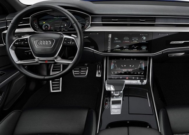 Audi S8: мощный седан премиального уровня. Audi S8