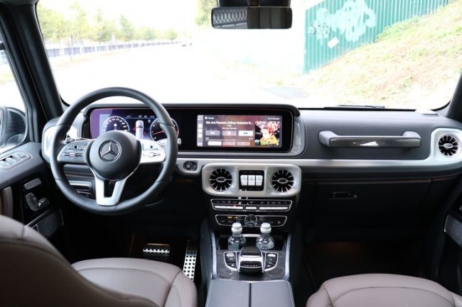 Качок во фраке: Mercedes-Benz G 500. Mercedes G-Class (W463)