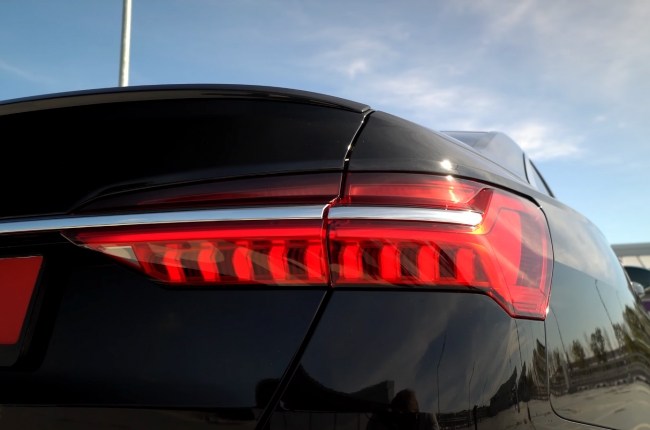 Audi S6 задние фонари