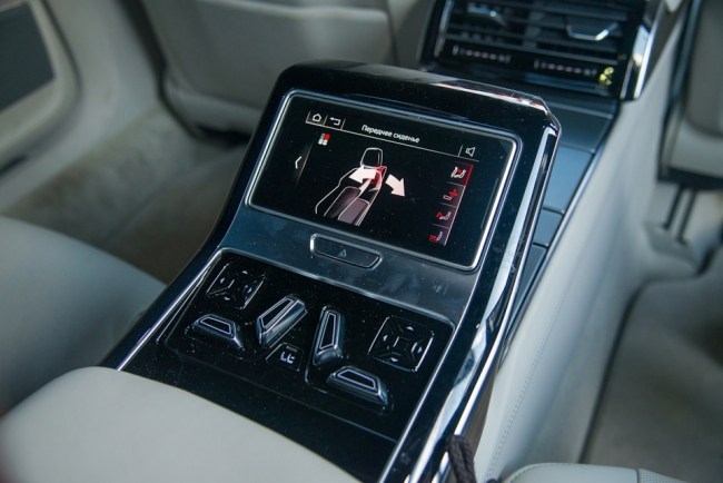 Audi A8 &#8212; космический лайнер для земной суеты!. Audi A8 (D5/4N)