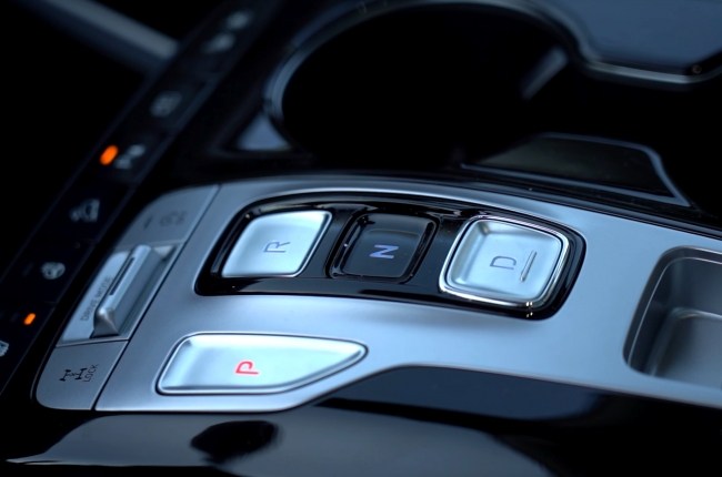 Hyundai Tucson кнопки переключения АКПП