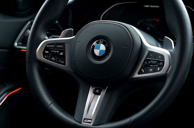 BMW M340i руль
