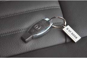 Ключ зажигания Viano идентичен ключу легкового автомобиля S-класса.