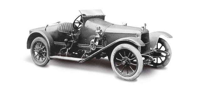 Первый Aston Martin, построенный на шасси Isotta Fraschini. В годы Первой мировой войны компания собирала не более 14 таких машин в год