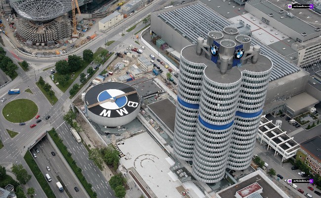 Штаб квартира и музей BMW