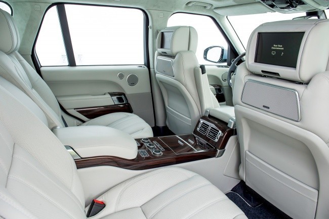 В четырехместном исполнении салон Range Rover еще более роскошен