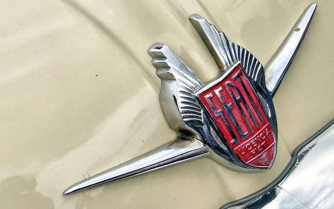 Родство с FIAT было прописано даже на логотипе