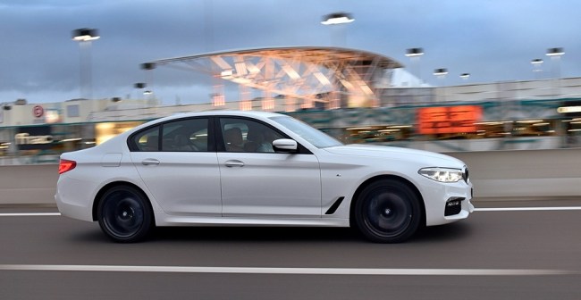 Видим прочный фундамент под электроникой BMW пятой серии. BMW 5 Series Sedan (G30)