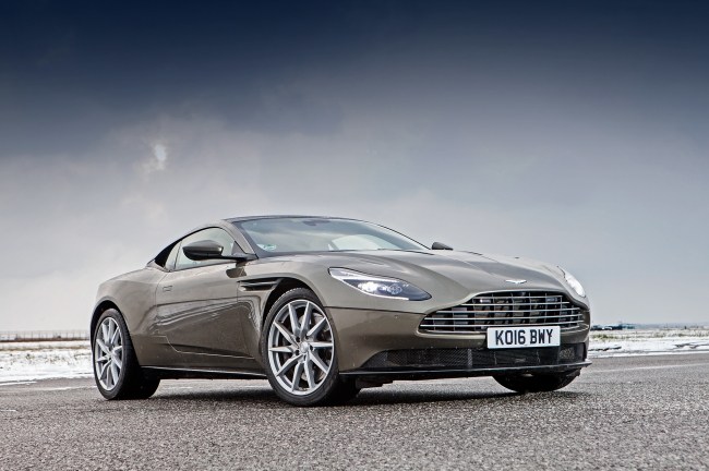 Смотрим на новую жизнь. Aston Martin DB11