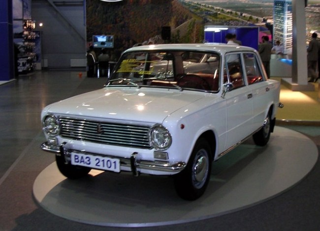 Автомобиль на котором ездил в 1971 году Высоцкий - Ваз-2101 «Жигули»