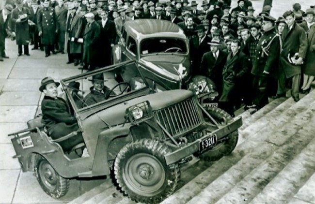 Willys MA на ступеньках Капитолия. Вашингтон, 19 февраля 1941 года