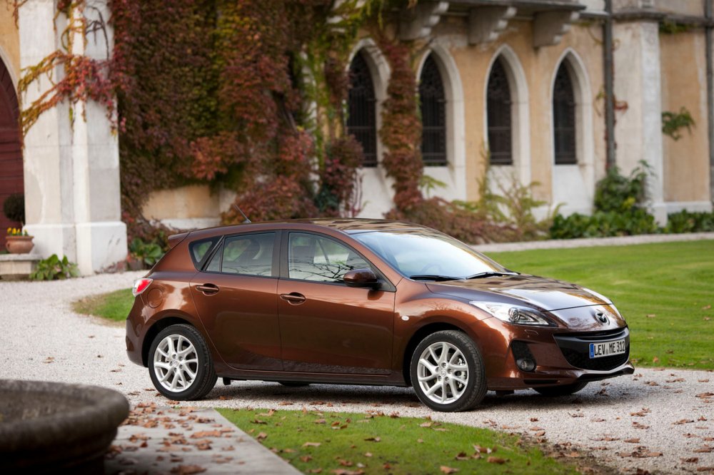 Мазда 3 хэтчбек 2011 коричневый. Мазда 3 коричневая. Mazda 3 2008. Мазда 3 хэтчбек шоколадного цвета. Тест хэтчбек