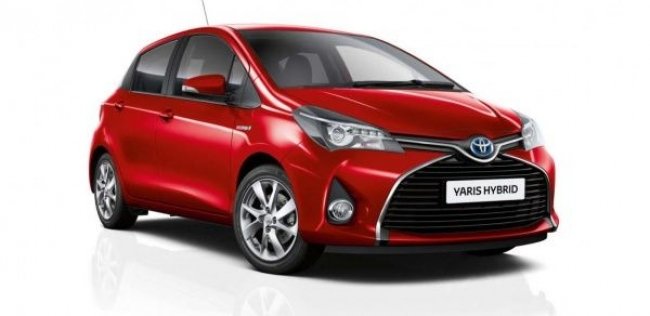 Toyota представила новые версии Yaris Hybrid