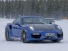 Фотошпионами пойман Porsche 911 GT2 RS с предполагаемой мощностью в 700 л.с. - фото 14