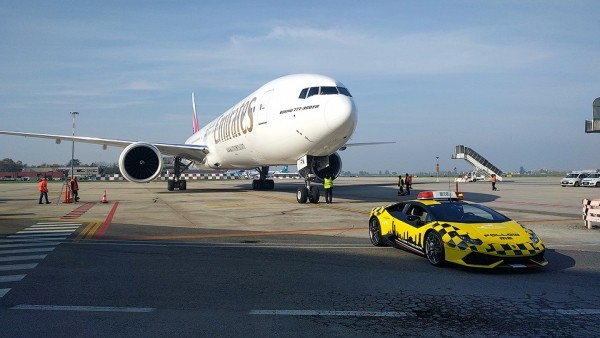 Lamborghini Huracan поступил на службу в аэропорт