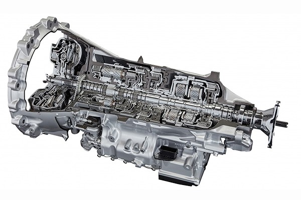 «Тойота» разработала новые моторы и КПП для «модульных» машин