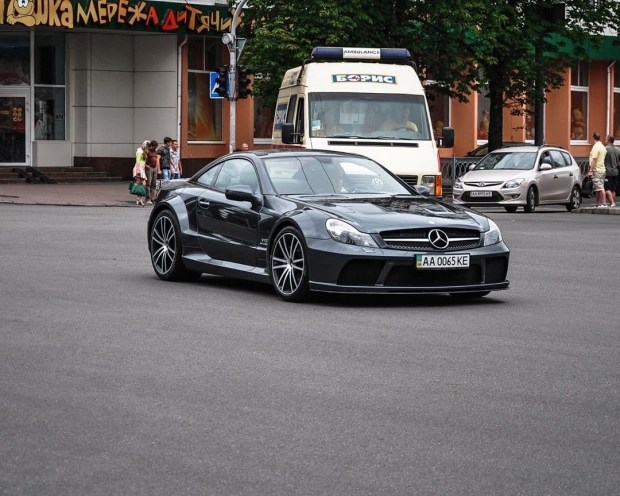 В государстве Украина появился крутой суперкар Mercedes-AMG