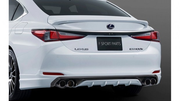 Обновленный Lexus ES получил внедорожную версию?