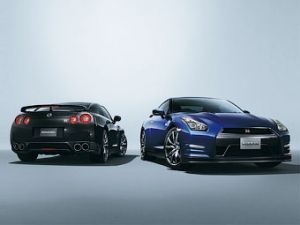 Nissan   GT-R  