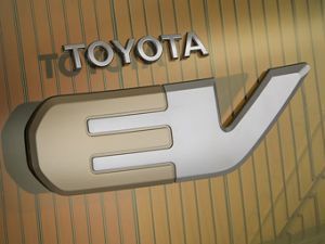  Toyota      
