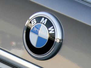  BMW    -