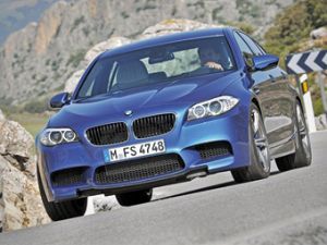   BMW M5   2012 