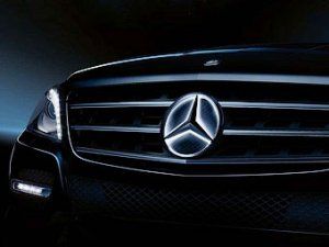 Daimler  10%  Mercedes-Benz