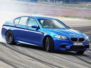 BMW M5     64 