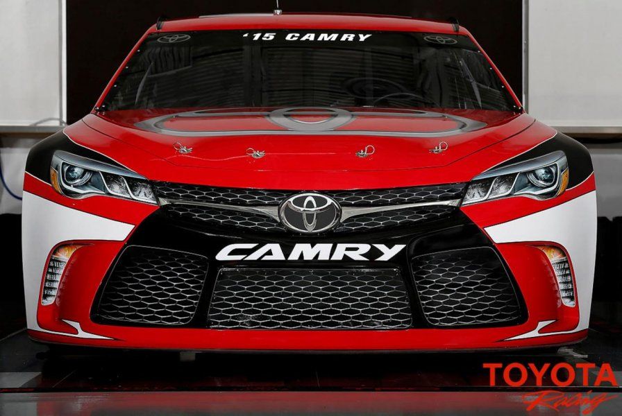 Обновленный седан Toyota Camry стал гоночным