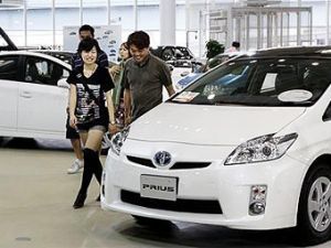 Продажи автомобилей в Японии выросли впервые за 13 месяцев