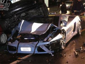 Итальянские инспекторы разбили полицейский Lamborghini