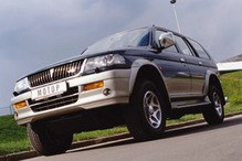   . (Mitsubishi Pajero Sport) -  2