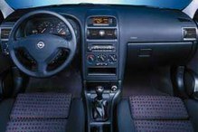  . (Opel Astra) -  5