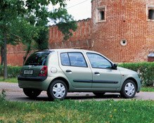  . (Renault Clio) -  3