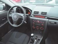 Mazda3 Sedan:   zoom-zoom (Mazda 3) -  4