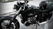   Moto Guzzi V7 Stone