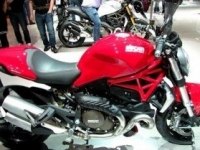 Ducati Monster 1200    