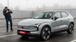 Тест-драйв електричного кросовера Volvo EX30 2024